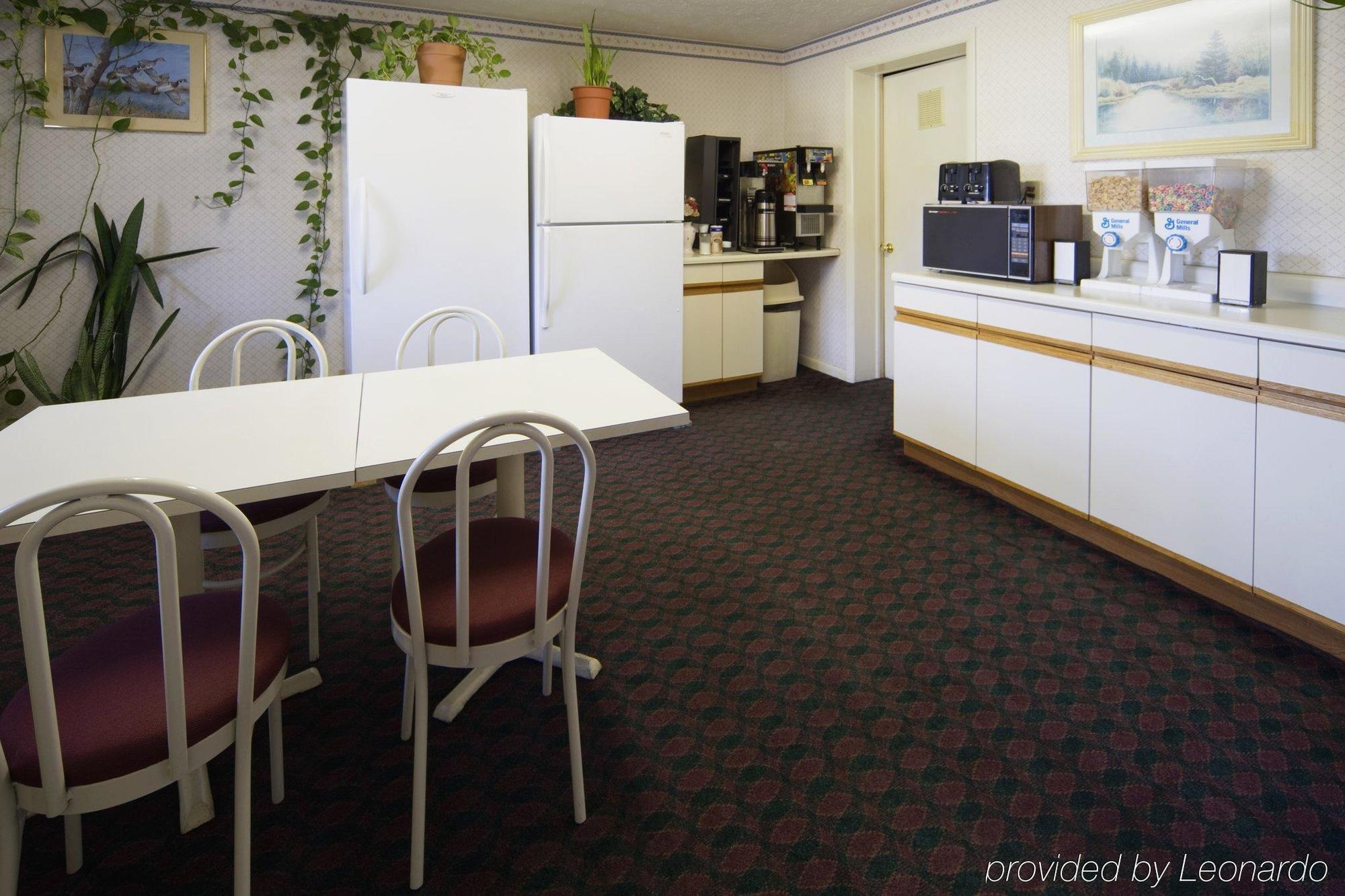 Americas Best Value Inn Уинчестер Ресторан фото